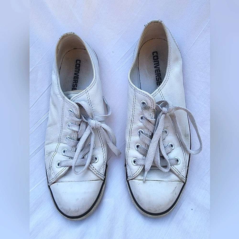 White Leather Converse Shoes women's 8